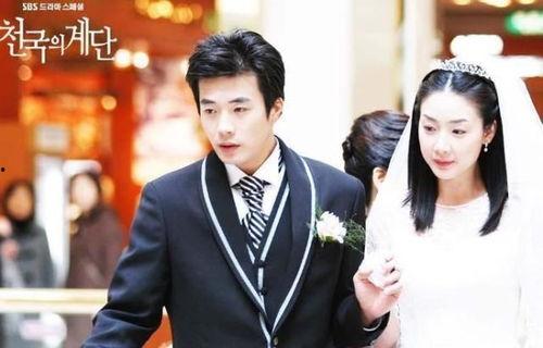 一年十班韩剧在线观看,韩剧在线观看，重温青春校园时光  第3张